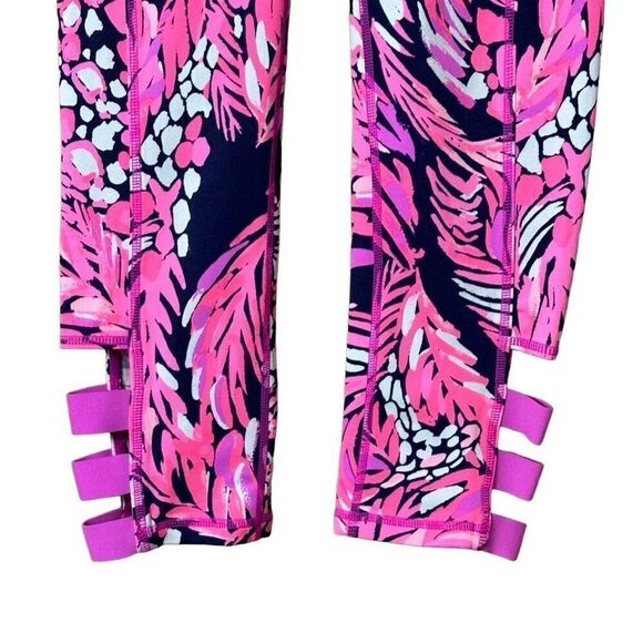 Lilly Pulitzer luxletic cropped leggings a jungle in here print - Picture 11 of 12